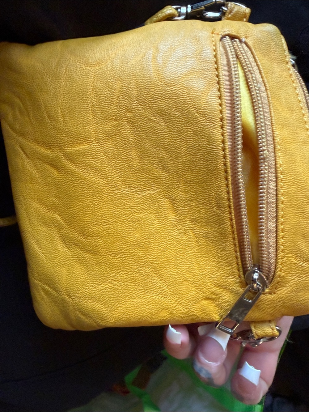 Yellow Floral Applique Crossbody Bag with Adjustable Strap - Picture 4 of 6
